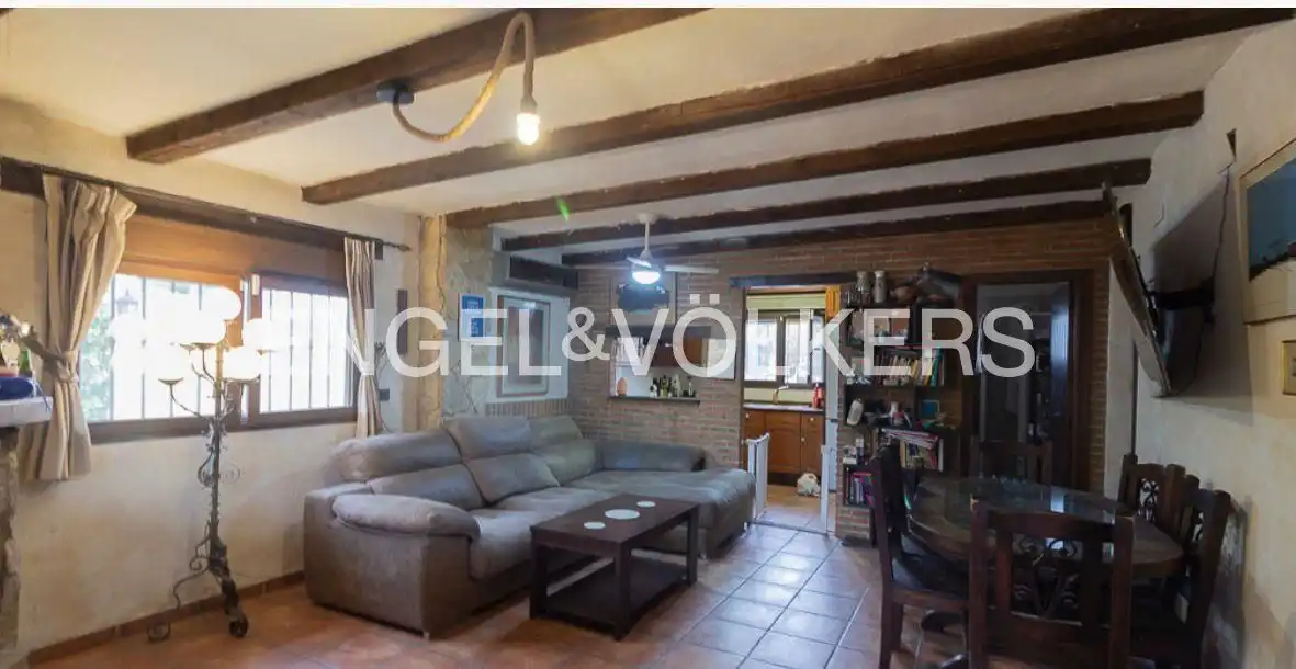 Sala de estar de Casa o chalet en venta en Náquera con Calefacción, Jardín privado y Terraza