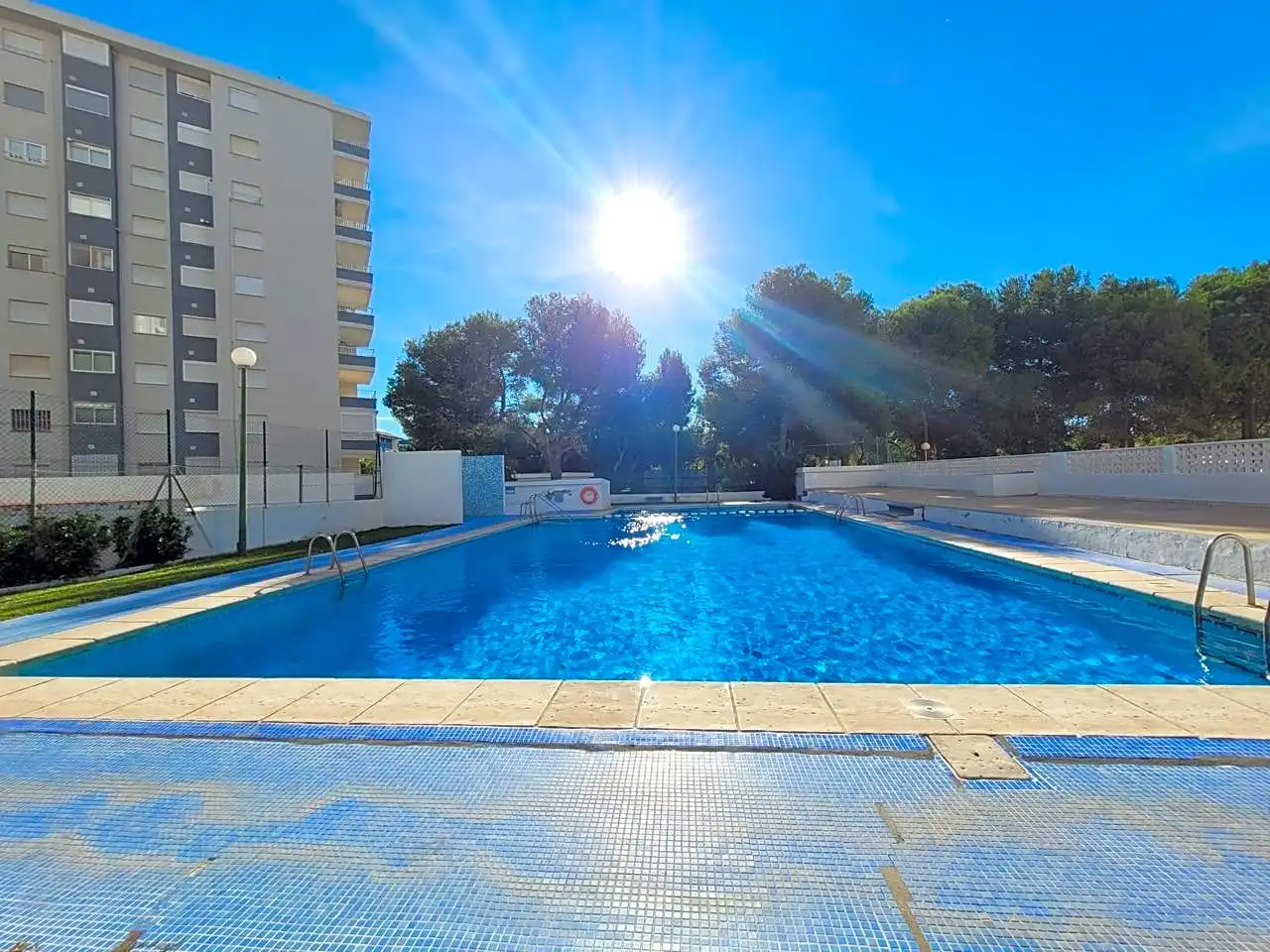 Piscina de Apartamento de alquiler en Miramar, Valencia