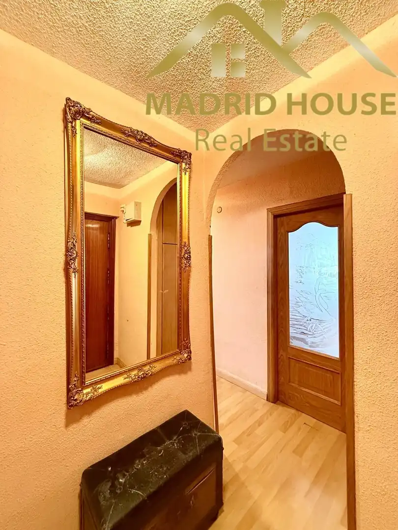Flat for sale in Madrid  with Air Conditioner and Heating