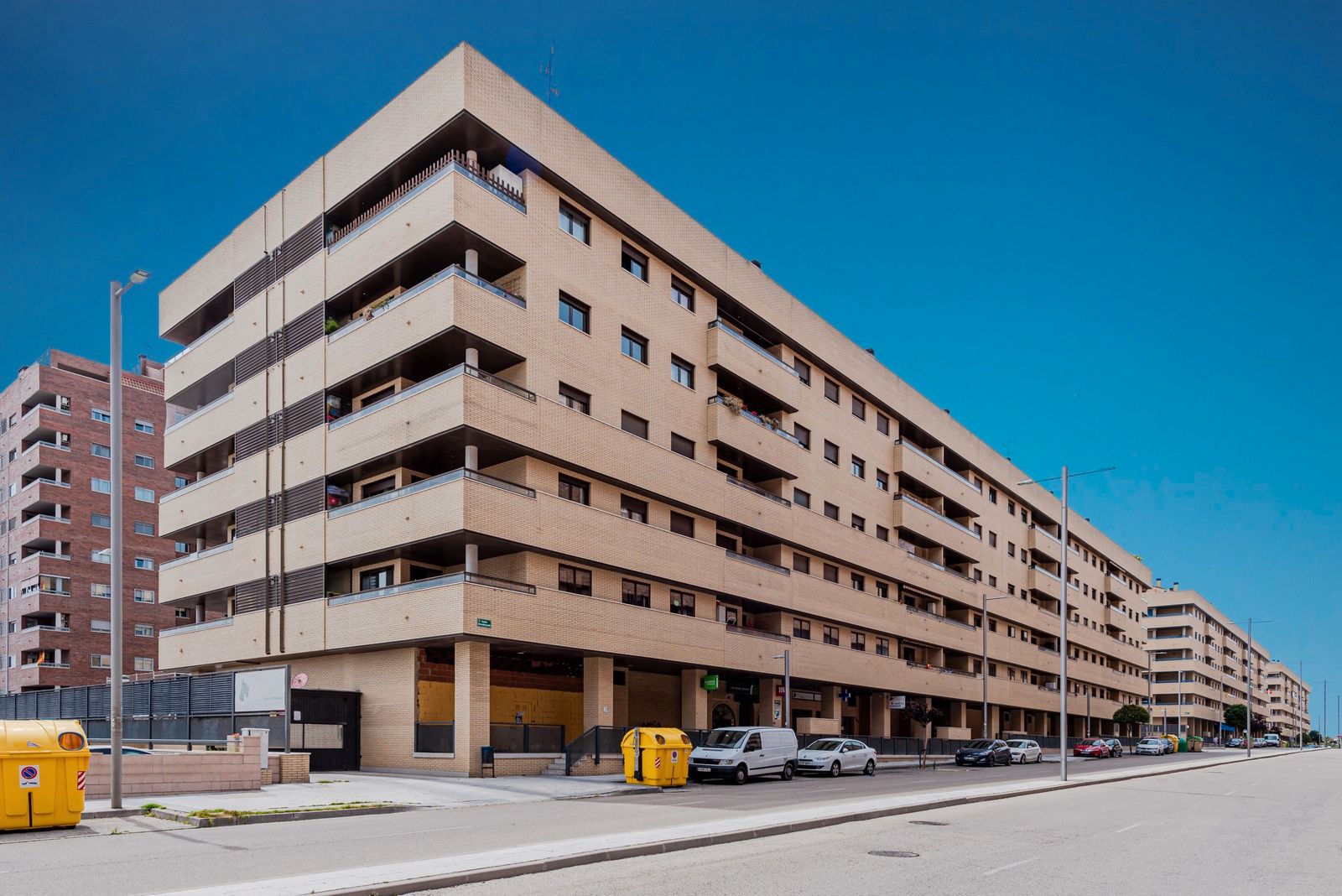 Exterior view of Garage for sale in Seseña