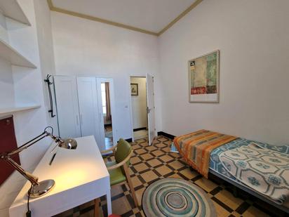 Bedroom of Flat to share in  Sevilla Capital  with Air Conditioner, Heating and Private garden