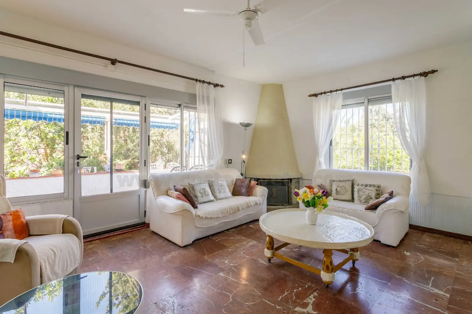 Wohnzimmer von Haus oder Chalet zum Verkauf in El Campello mit Klimaanlage, Privatgarten und Terrasse