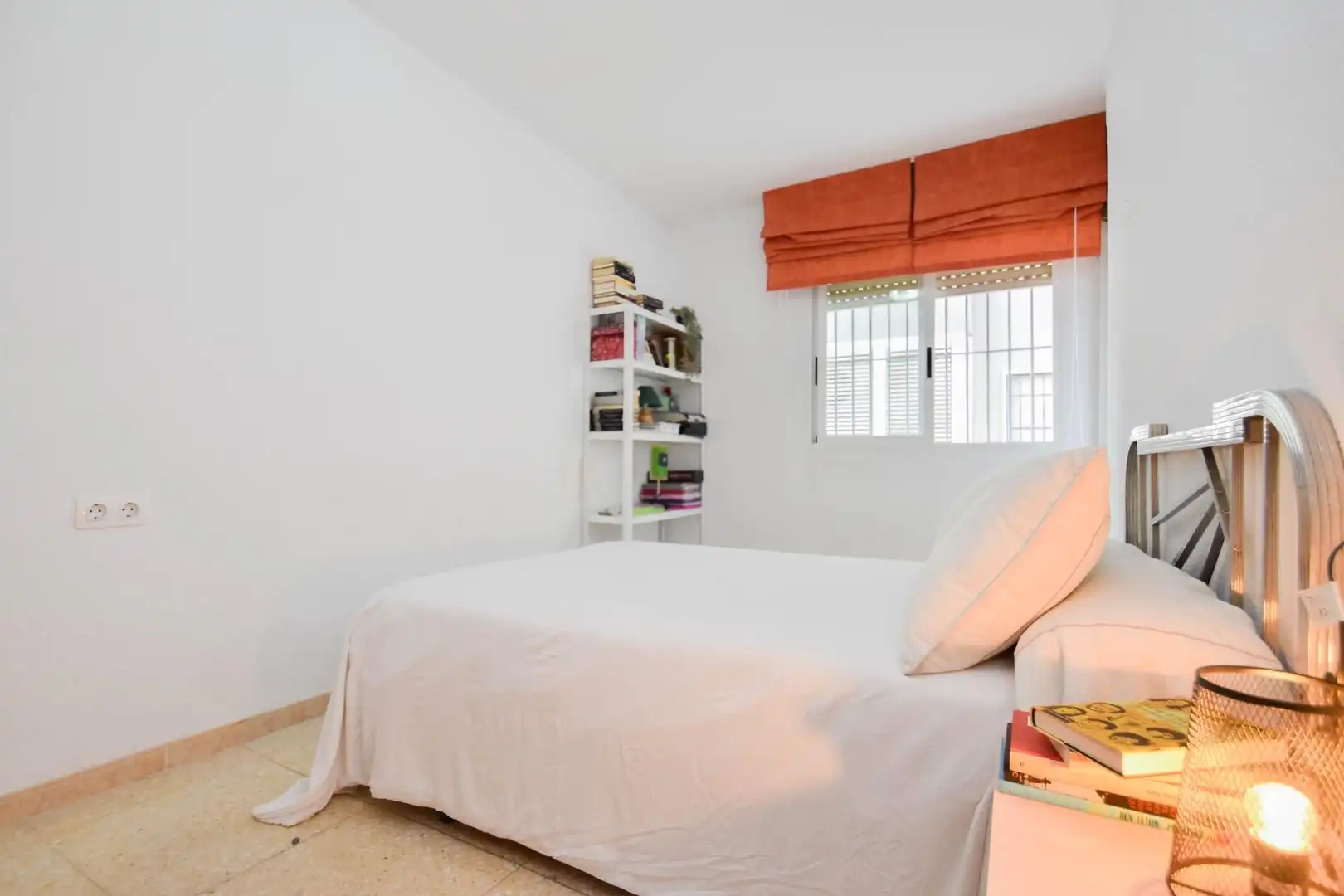 Bedroom of Flat for sale in Granada  with Balcony