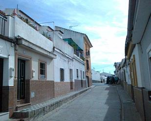 Vista exterior de Casa adosada en venda en Gibraleón