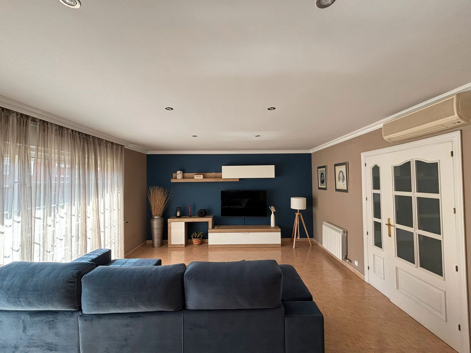 Living room of House or chalet for sale in Mataró  with Air Conditioner, Heating and Private garden