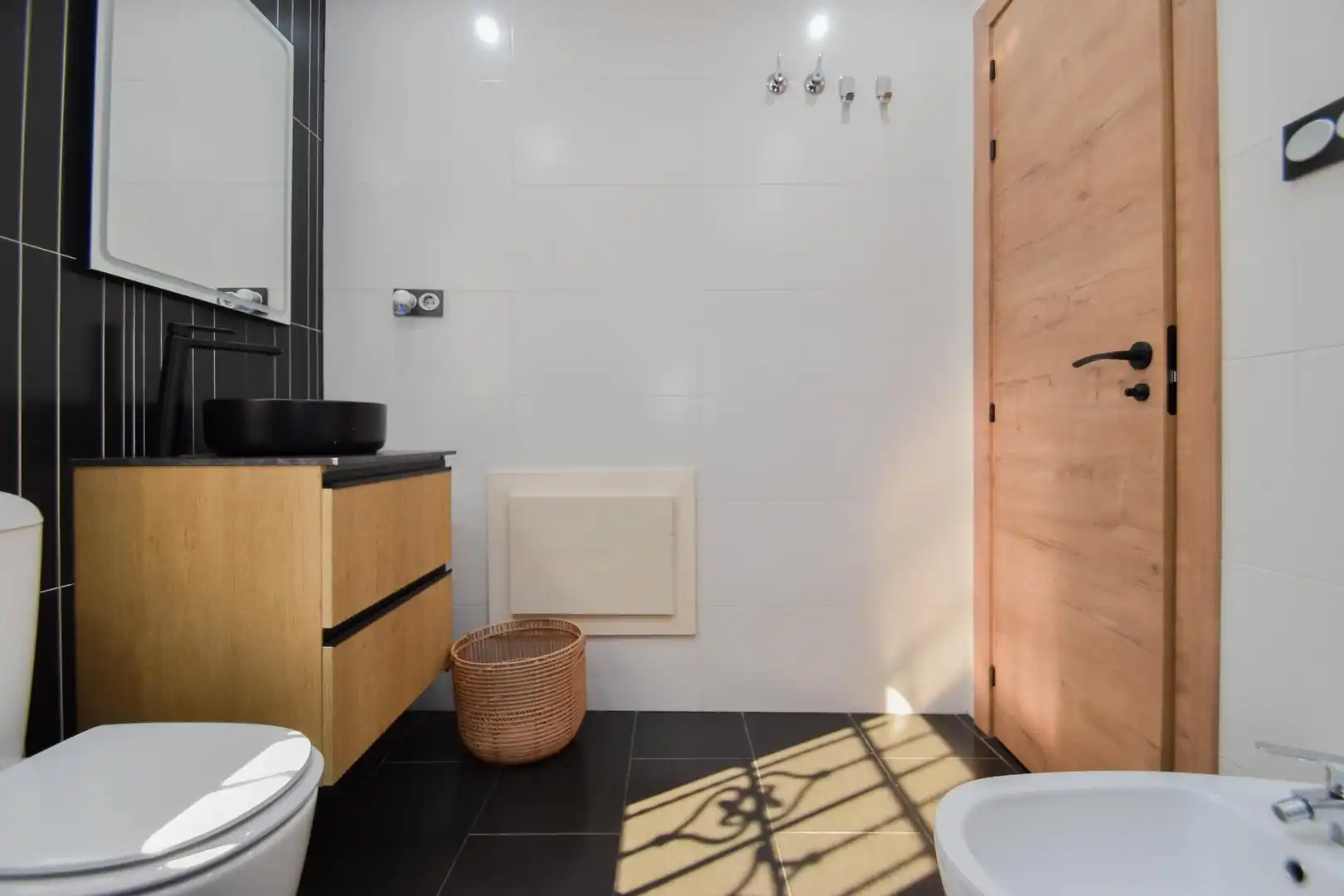 Bany de Casa o xalet en venda en Albolote amb Calefacció, Traster i Piscina