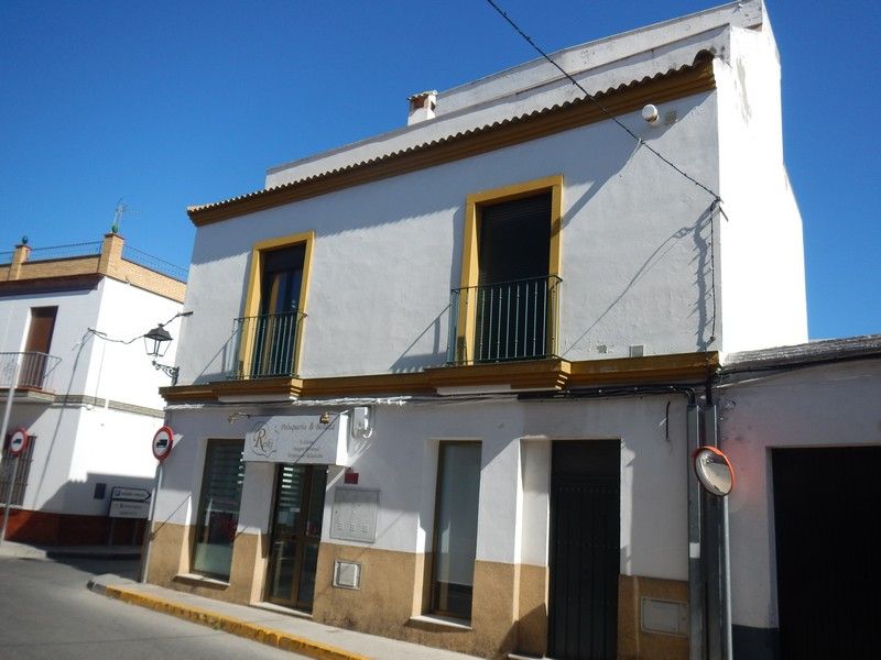 Vista exterior de Pis en venda en Umbrete