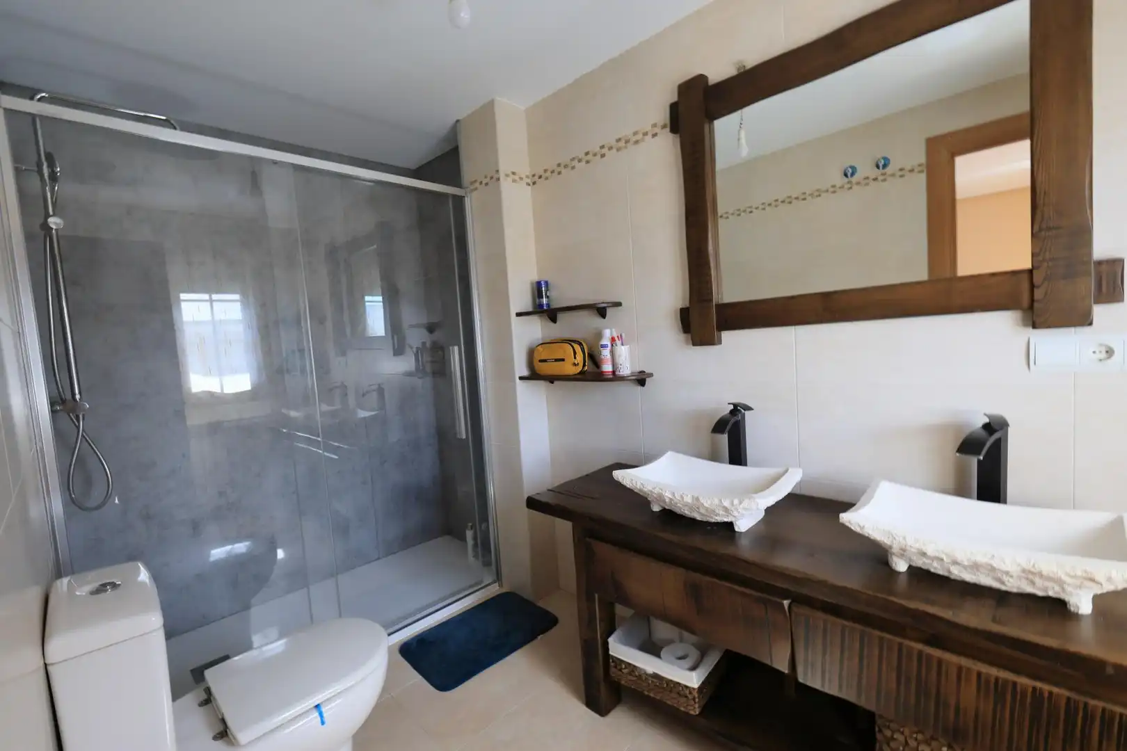Baño de Casa adosada en venta en Ponferrada con Aire acondicionado, Calefacción y Terraza