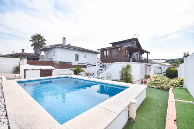 Casa-chalet en Venta en Canyelles