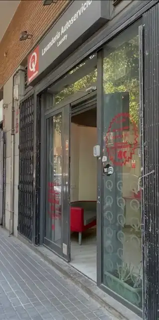Local comercial en venda a Carrer de Galileu, imagen 17