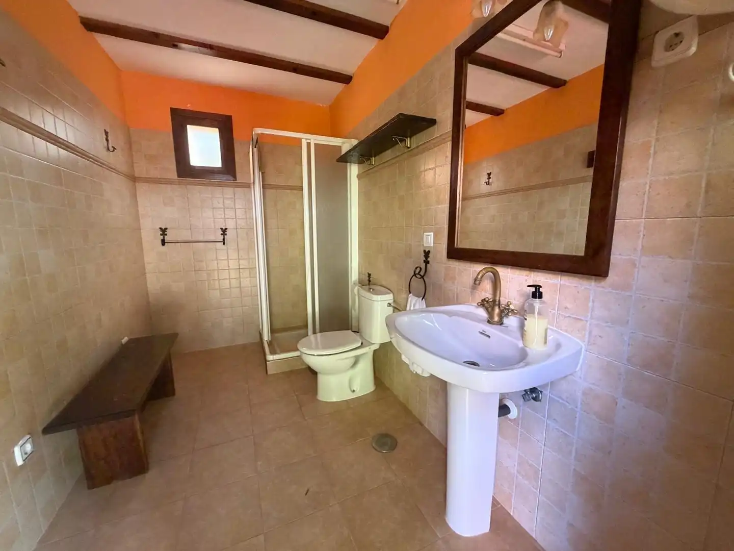 Baño de Casa o chalet en venta en Quintanar de la Orden con Aire acondicionado, Calefacción y Jardín privado