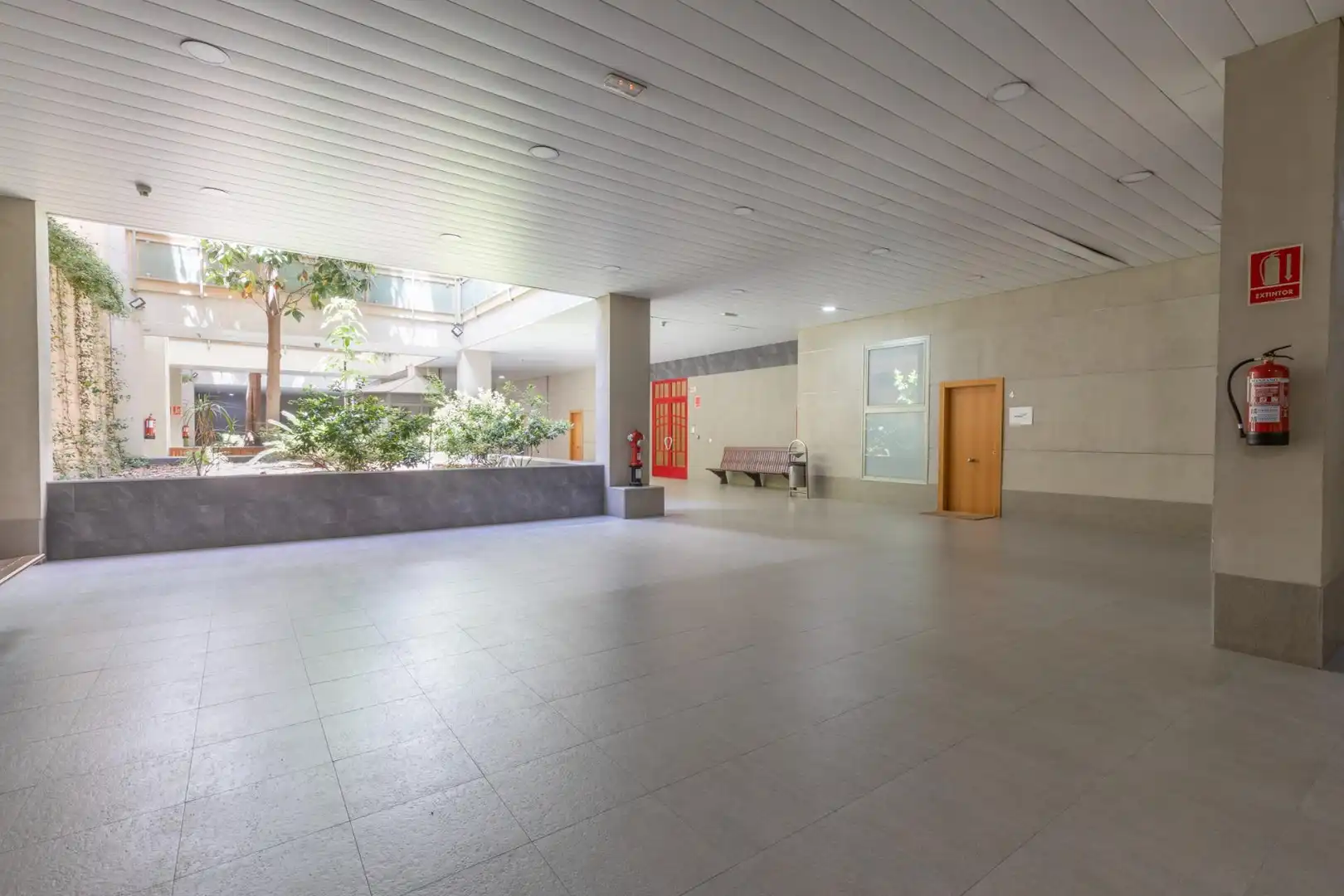 Flat for sale in Granada  with Air Conditioner and Heating