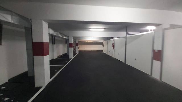 Garaje en Venta en San Antonio - Las Arenas