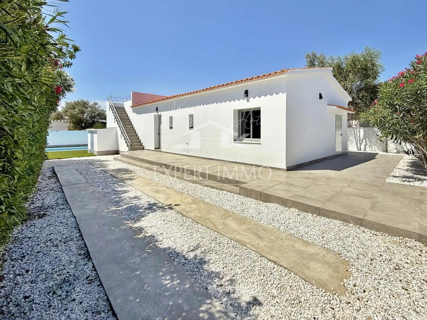 Vista exterior de Casa o xalet en venda en Roses amb Aire condicionat, Calefacció i Jardí privat