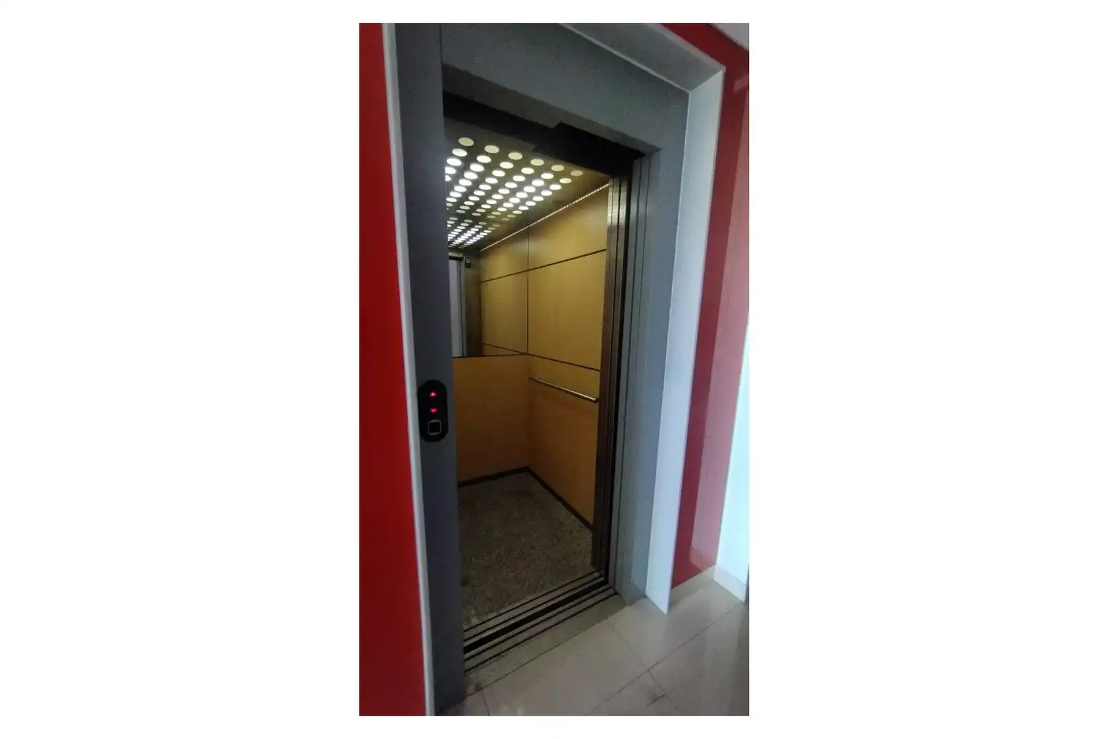 Apartament en venda en Alicante / Alacant amb Aire condicionat, Moblat i Balcó