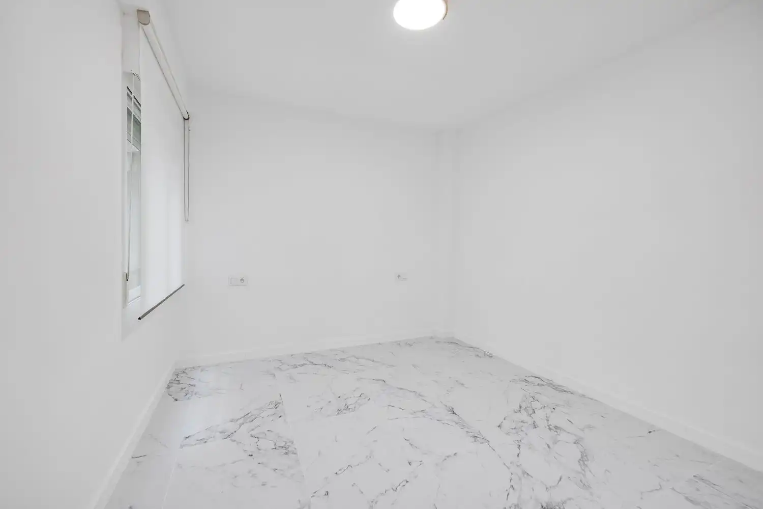 Flat for sale in Torrevieja  with Balcony