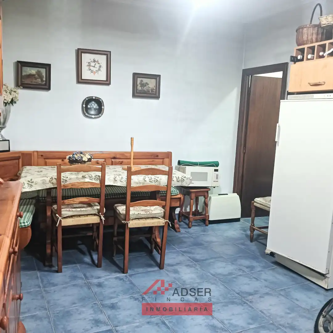 Menjador de Casa o xalet en venda en Villoslada de Cameros amb Calefacció i Moblat