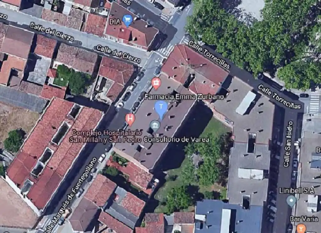 Vista exterior de Garatge en venda en  Logroño