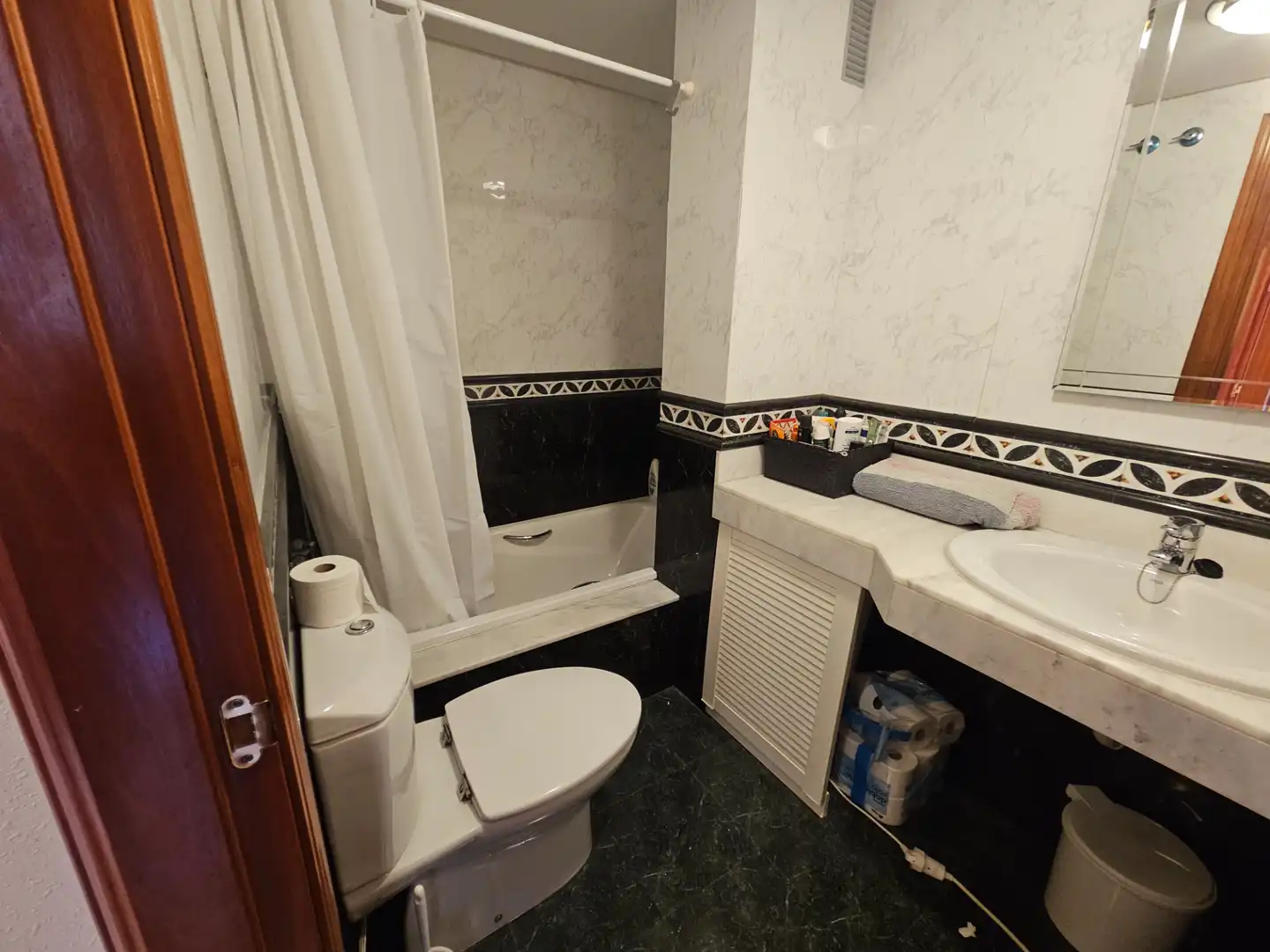 Baño de Apartamento en venta en Pájara con Terraza, Amueblado y Piscina comunitaria