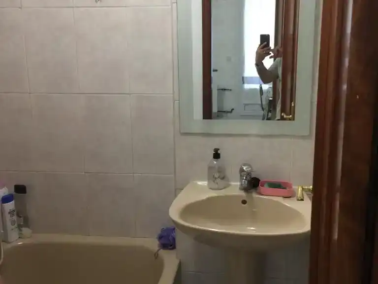 Badezimmer von Wohnung zur Miete in Ruta de la Plata