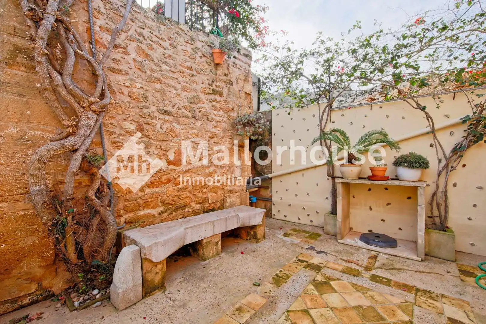 Exterior view of Detached homes for sale in Alcúdia  with Air Conditioner, Private garden and Terrace