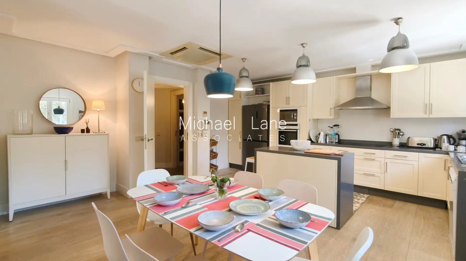Kitchen of Flat for sale in Sotogrande Alto