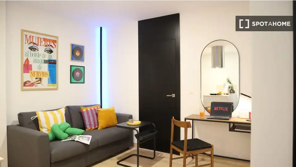 Room in Arenales - Lugo - Avda. Marítima