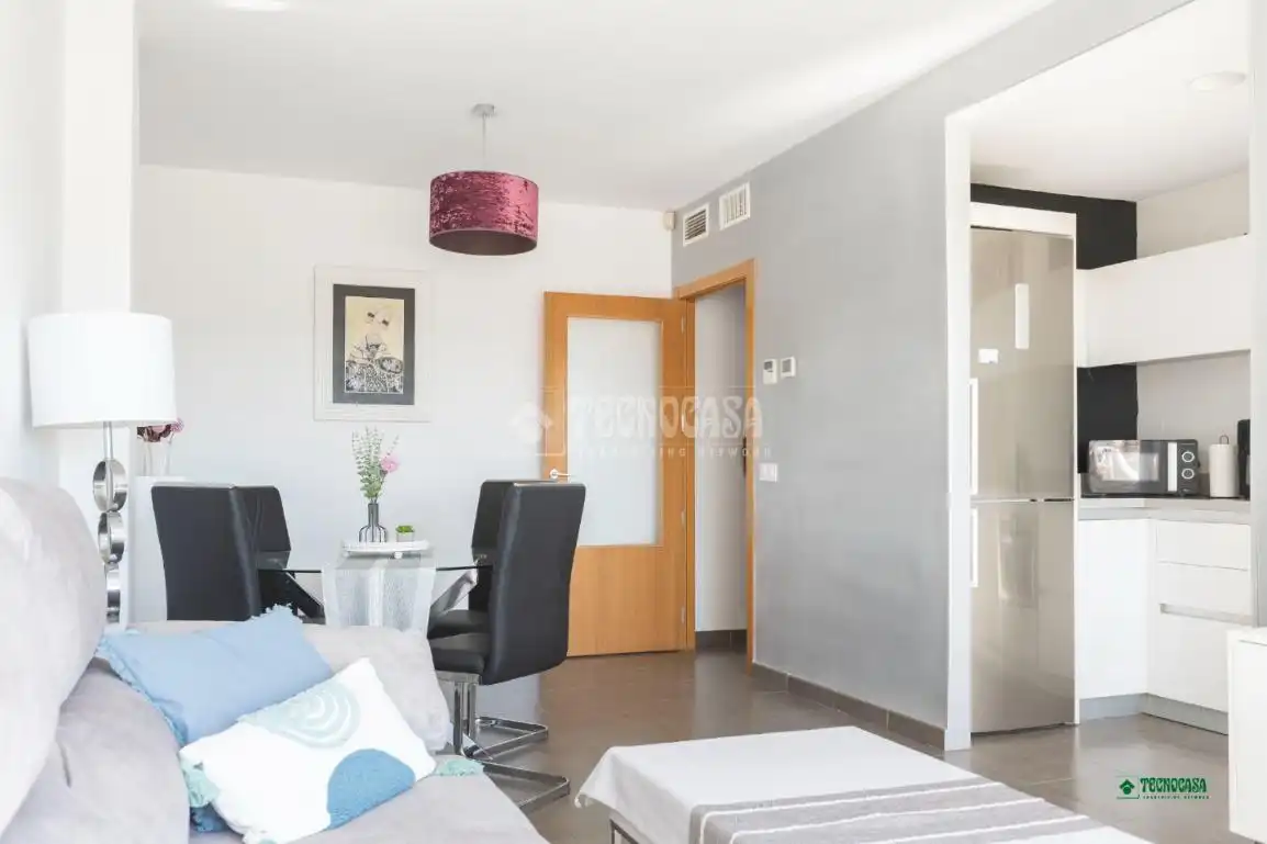 Habitación de Piso en venta en Almería con Aire acondicionado y Trastero