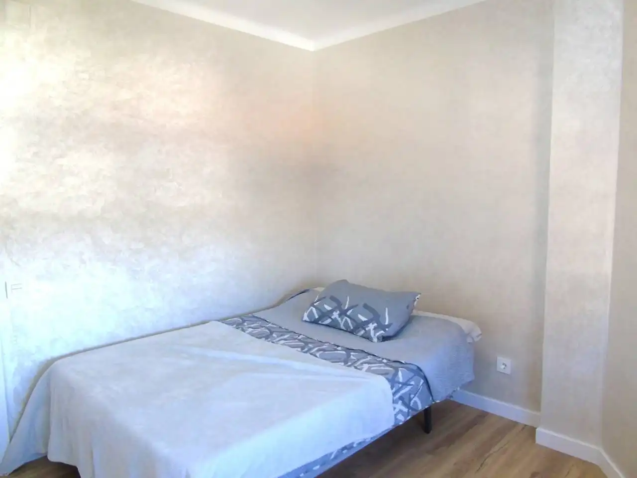 Schlafzimmer von Wohnung zum Verkauf in Roda de Ter mit Heizung und Balkon