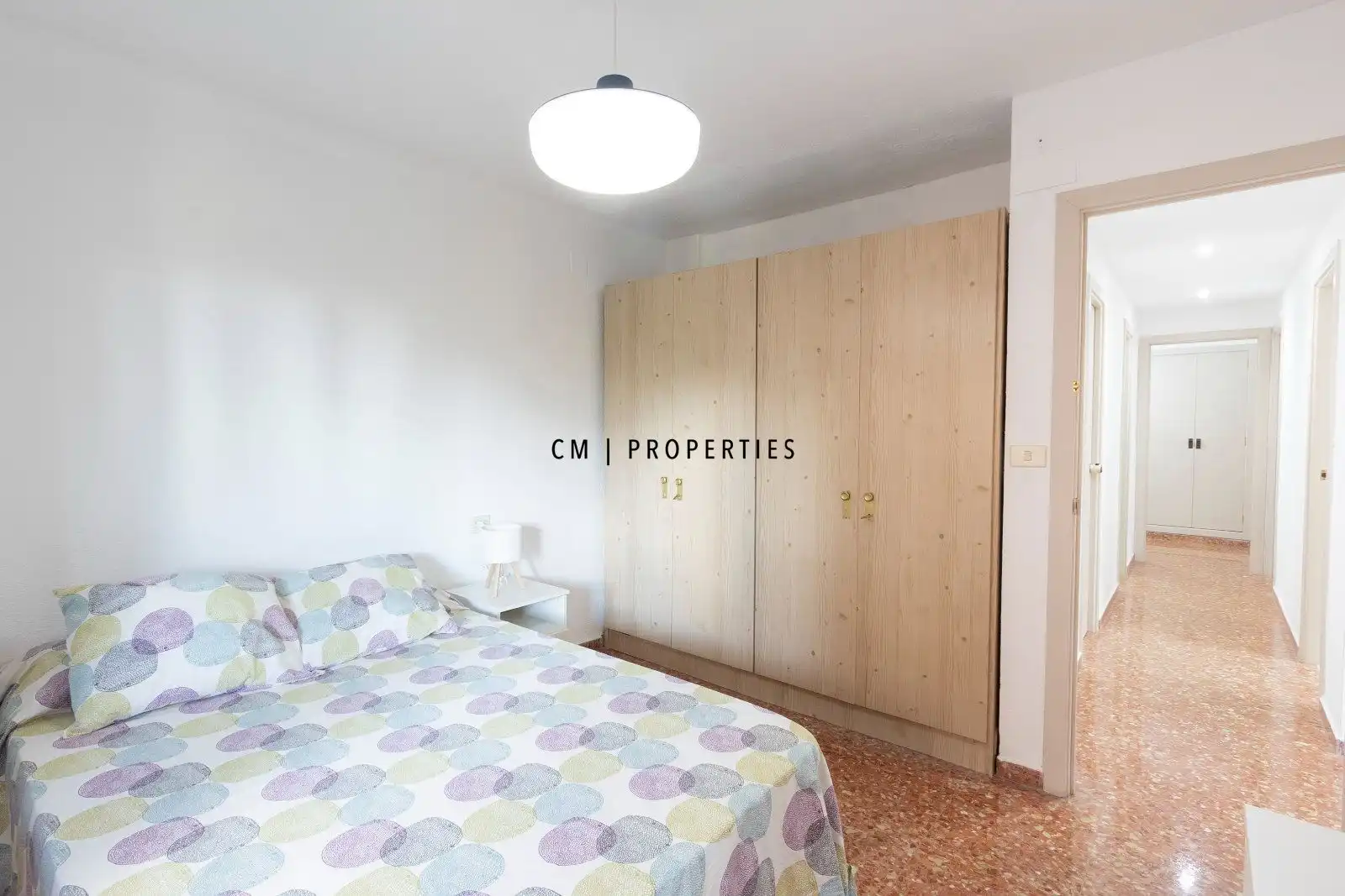 Schlafzimmer von Wohnung zur Miete in Quatre Carreres