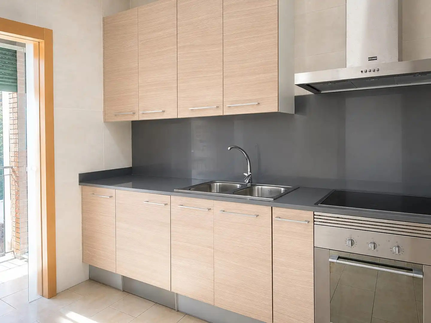 Cocina de Planta baja en venta en Sant Feliu de Guíxols con Calefacción y Terraza