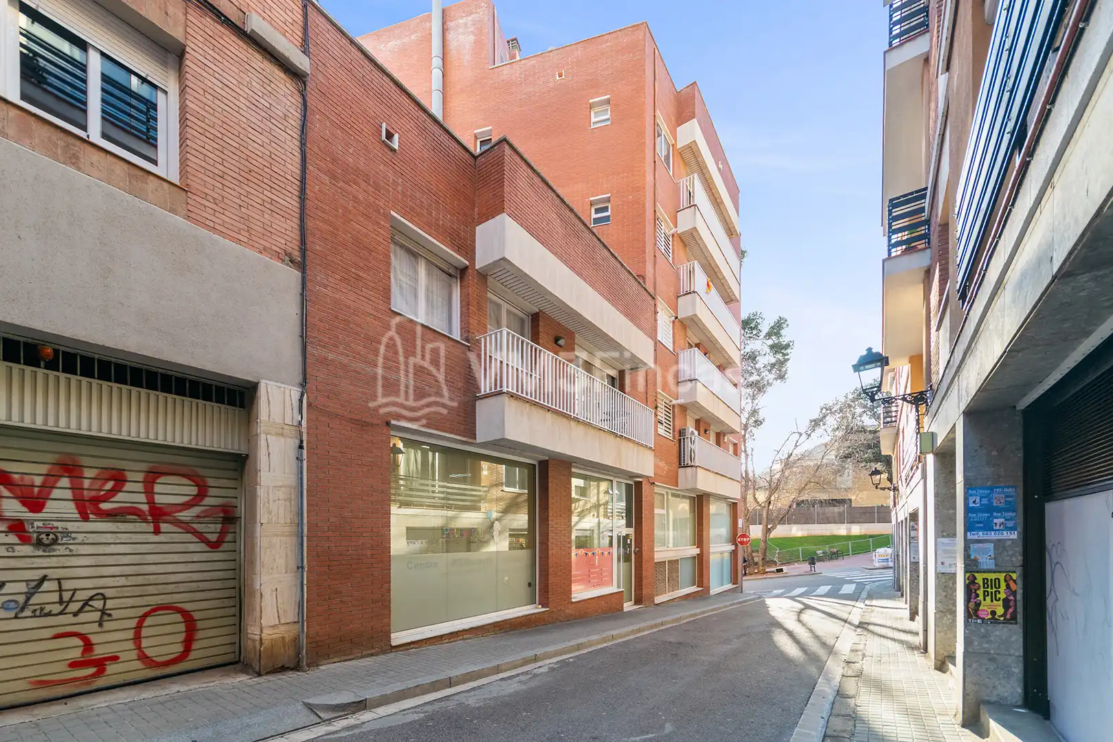 Vista exterior de Local de lloguer en Barcelona amb Aire condicionat i Calefacció