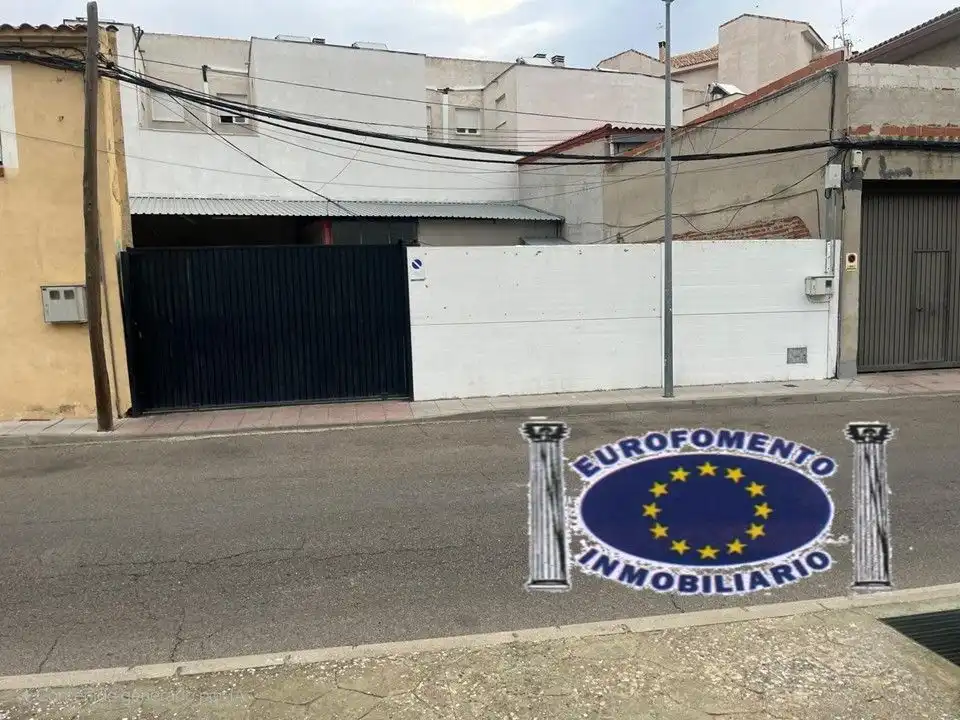 Lands and plots for sale in Yuncos