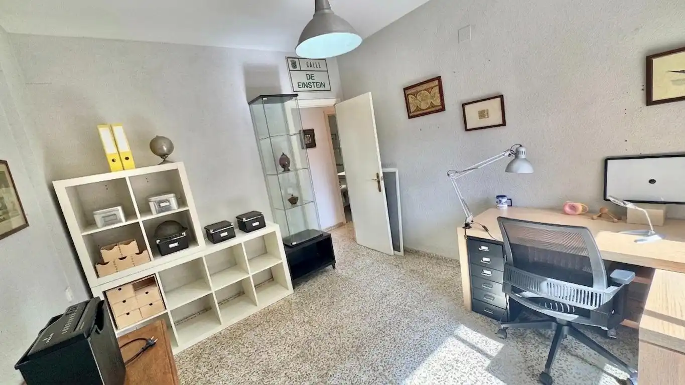 Dormitori de Pis en venda en Málaga amb Aire condicionat, Calefacció i Terrassa