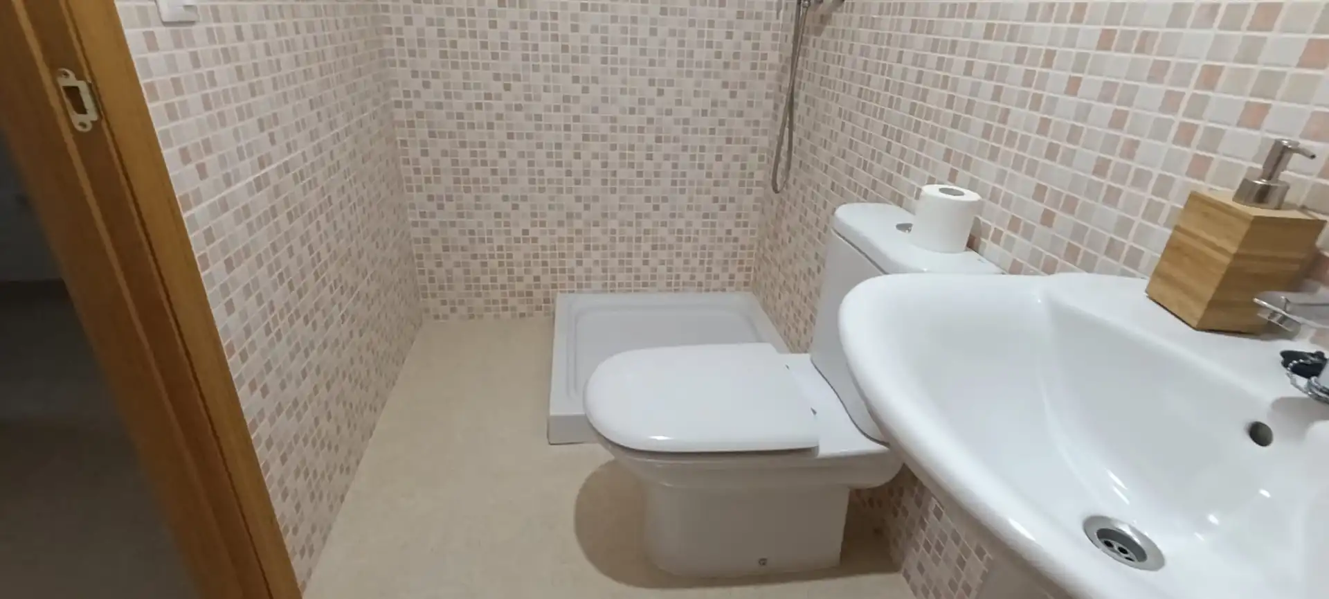 Baño de Piso en venta en Pedro Muñoz con Calefacción, Trastero y Amueblado