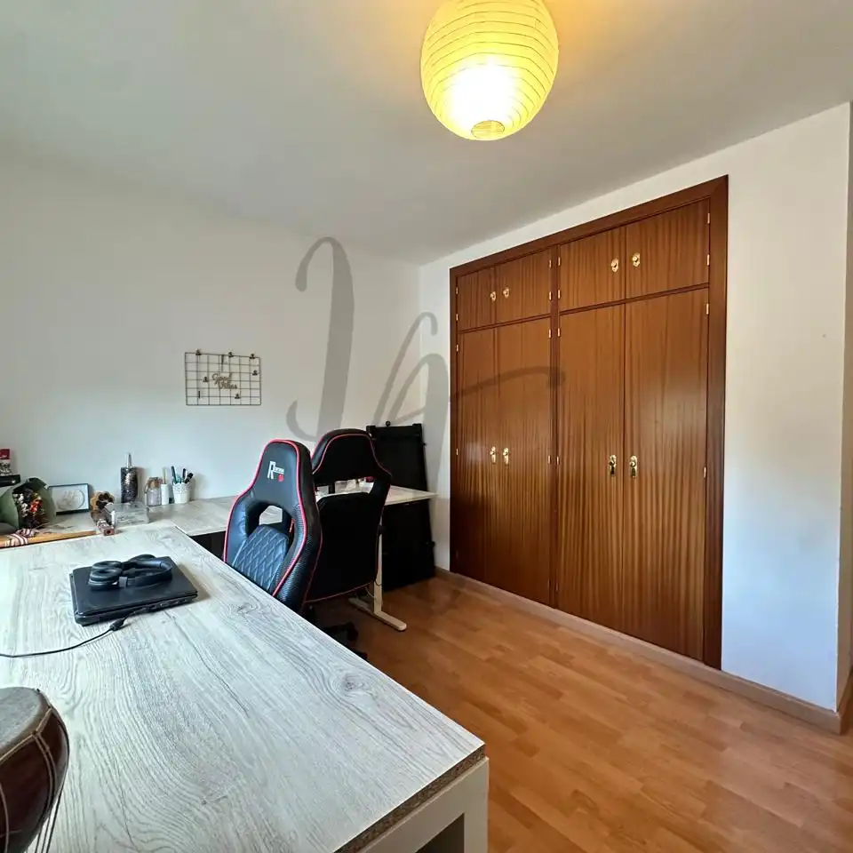 Casa aparellada amb piscina de lloguer a Calle San Martín, imagen 20