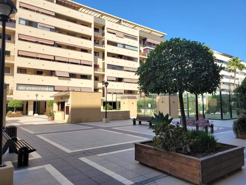Vista exterior de Piso en venta en Málaga Capital con Aire acondicionado, Calefacción y Parquet