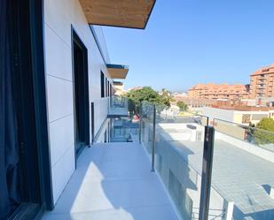 Vista exterior de Dúplex en venda en Granollers amb Aire condicionat, Terrassa i Balcó