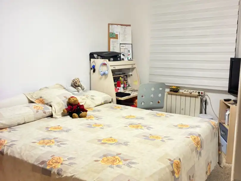 Schlafzimmer von Wohnung zum Verkauf in Terrassa mit Balkon