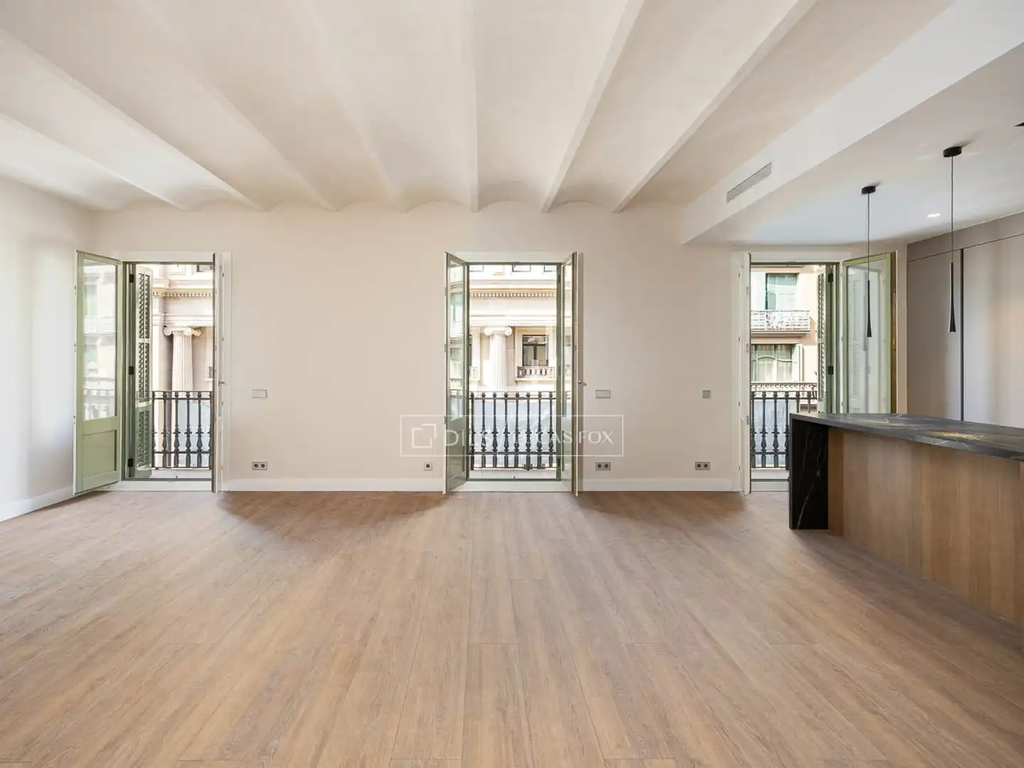 Vista exterior de Piso en venta en Barcelona con Aire acondicionado, Parquet y Balcón