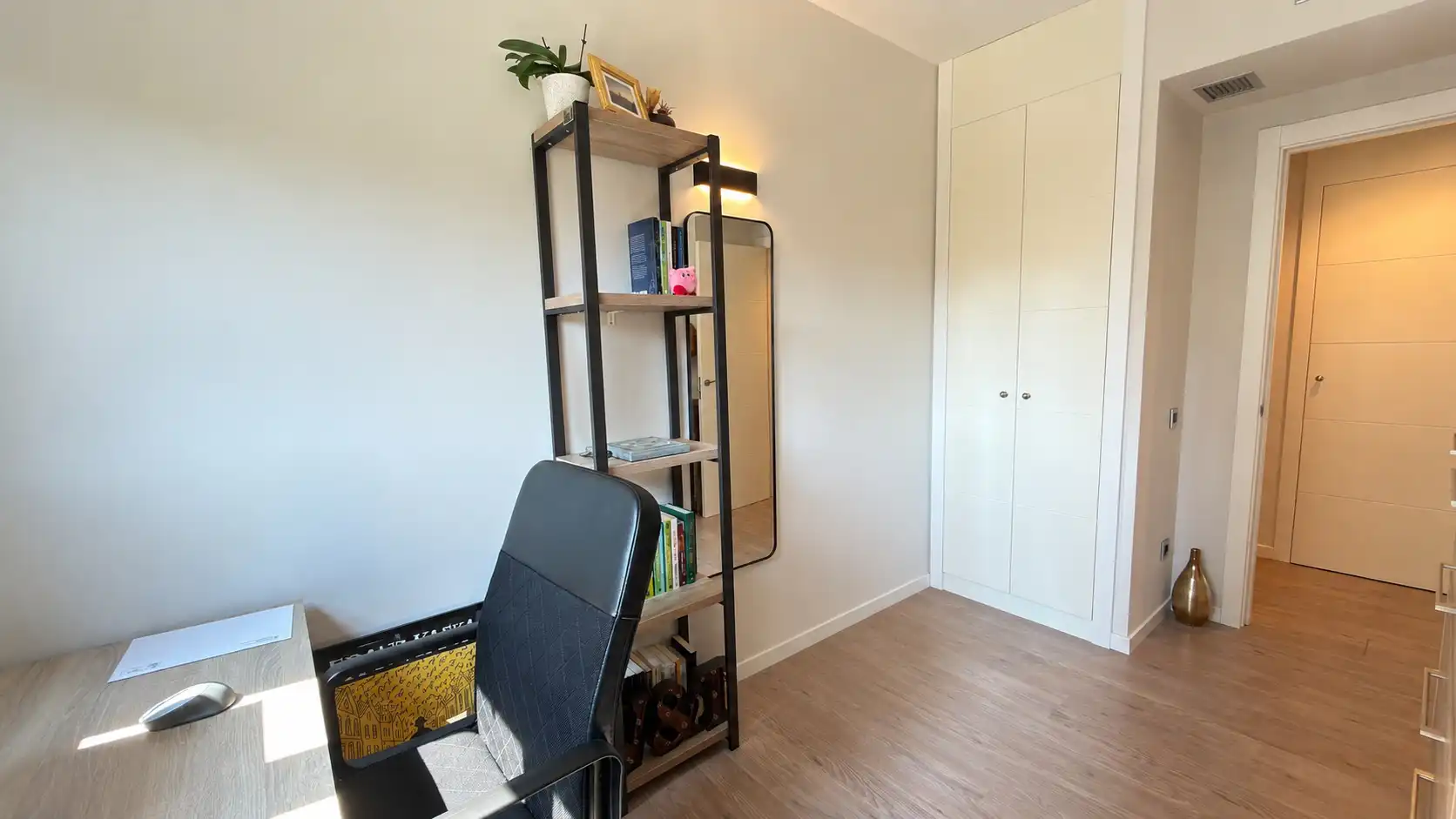 Schlafzimmer von Wohnung zum Verkauf in Badalona mit Klimaanlage, Heizung und Parkett