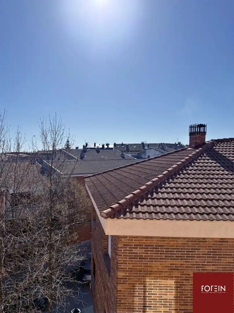 Vista exterior de Dúplex en venda en Galapagar amb Aire condicionat i Calefacció