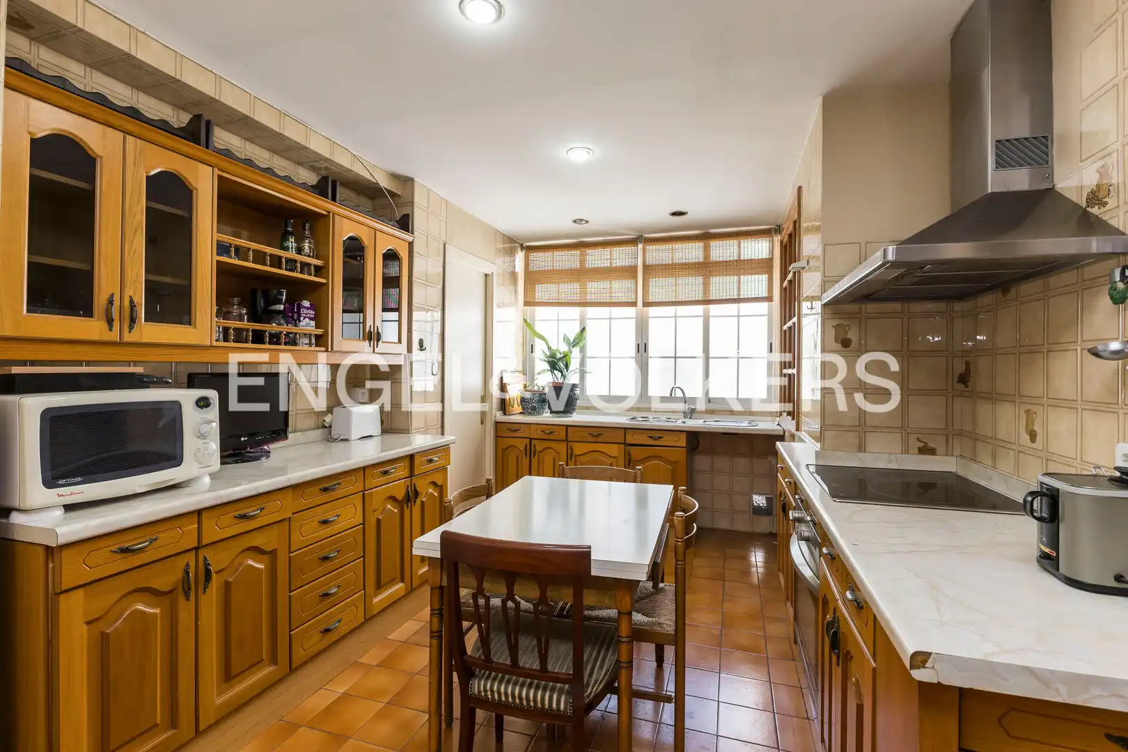 Cocina de Piso en venta en Madrid con Calefacción y Balcón