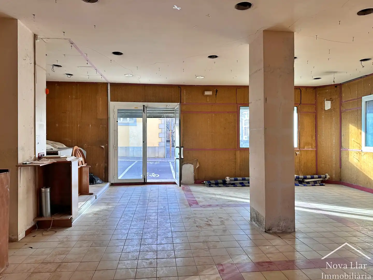 Local comercial en venda a Ripoll, imagen 3