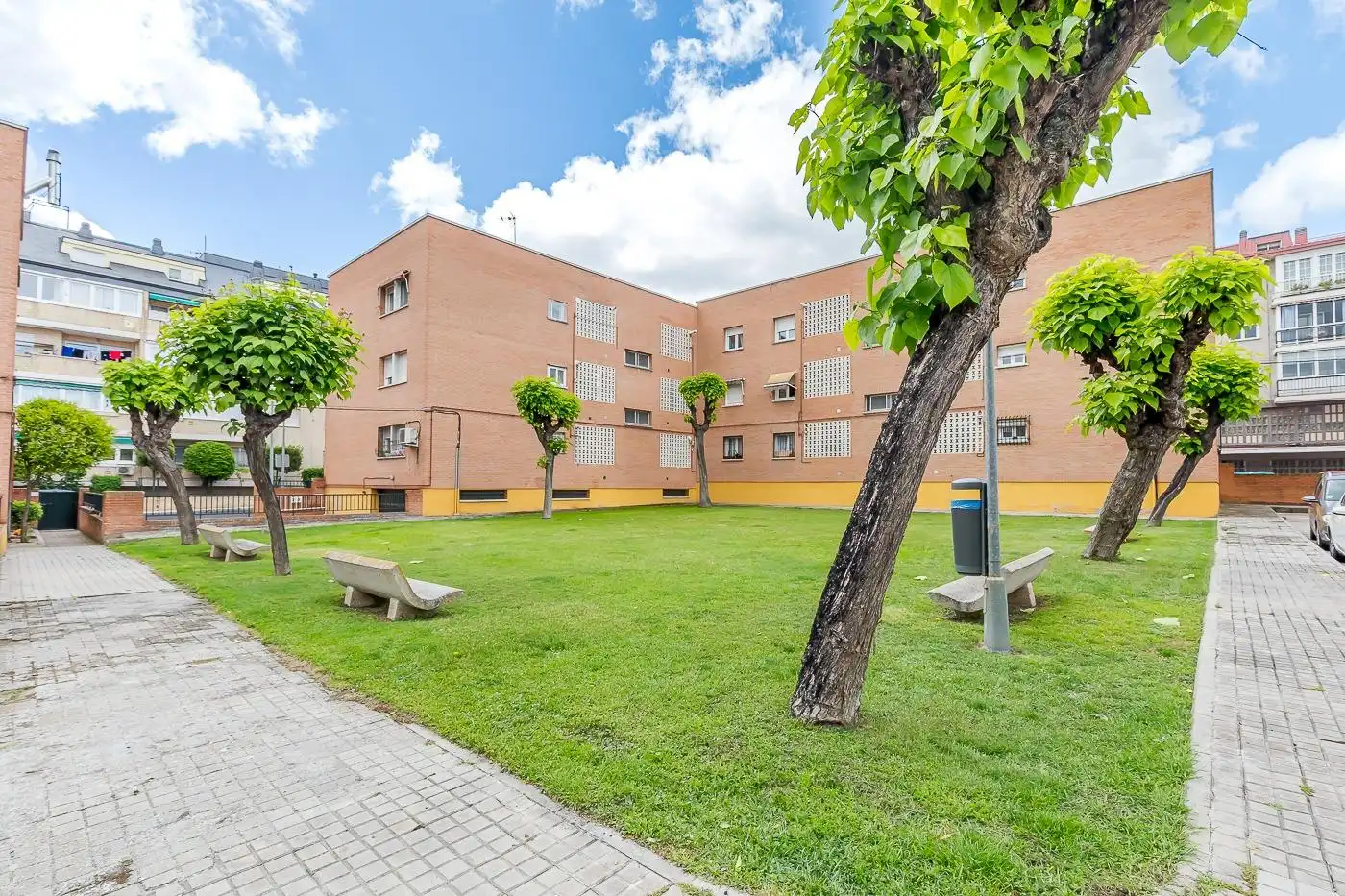 Vista exterior de Pis en venda en Majadahonda amb Calefacció i Terrassa
