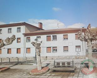 Vista exterior de Local en venda en Langreo amb Terrassa