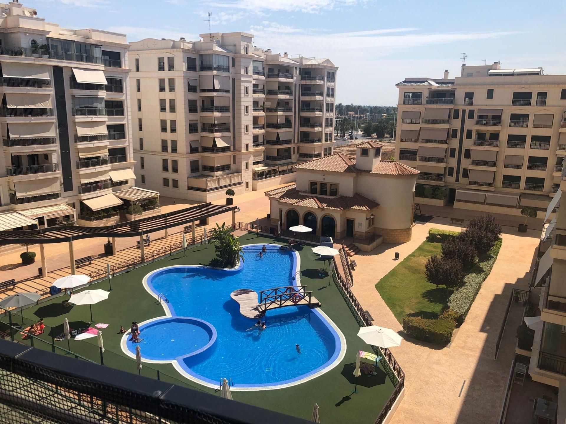 Piscina de Pis de lloguer en Elche / Elx amb Aire condicionat, Parquet i Terrassa