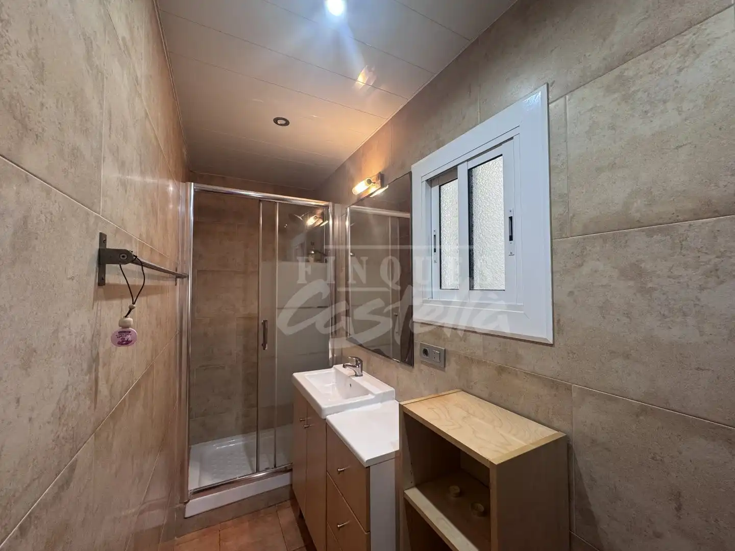 Baño de Piso en venta en Mataró con Aire acondicionado, Calefacción y Terraza