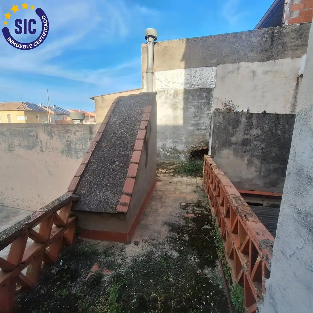 Außenansicht von Erdgeschoss zum Verkauf in Beniarjó mit Terrasse