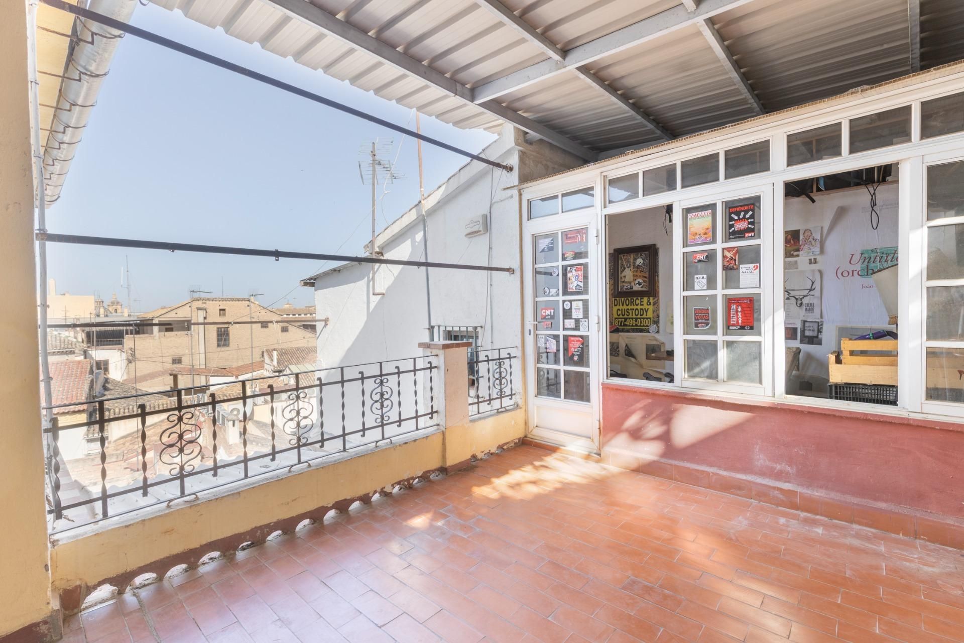 Terrassa de Edifici en venda en  Granada Capital